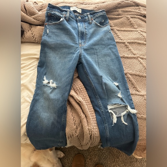 Abercrombie curve love - Picture 1 of 3